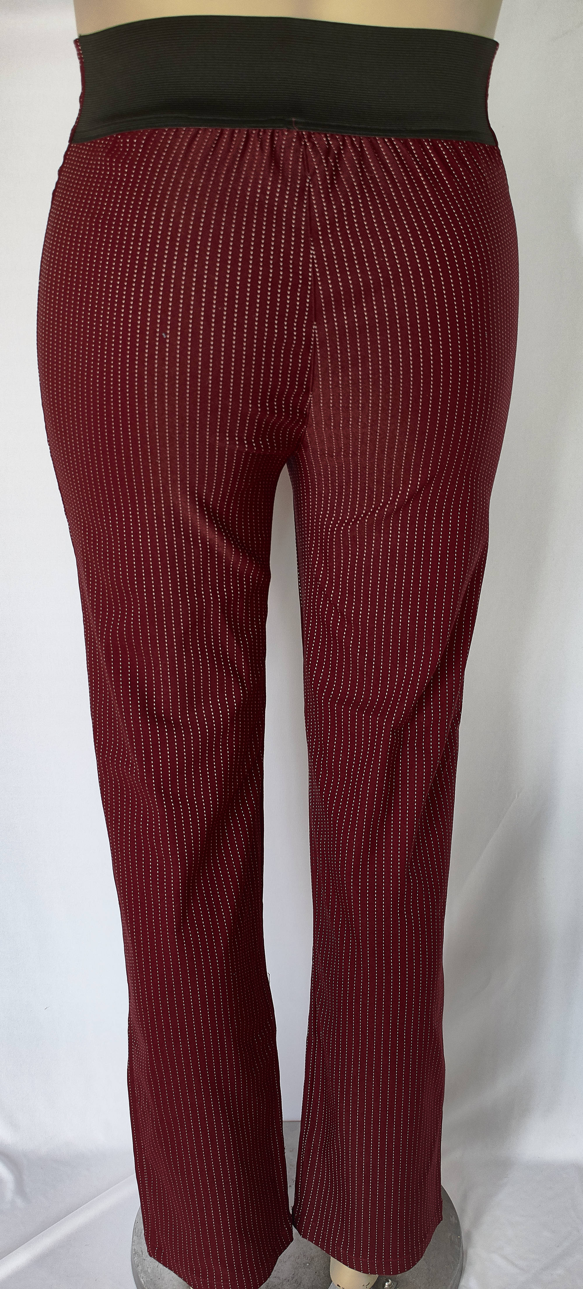 Pantalon tipo leggins color rojo Tallas 16 a la 22 de JoPlus Tallas Grandes