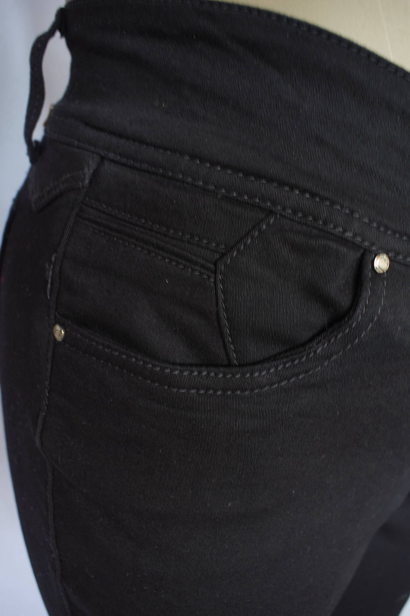 Pantalones Jeans Negro, piel de durazno Tallas 16 a la 22 de JoPlus Tallas Grandes