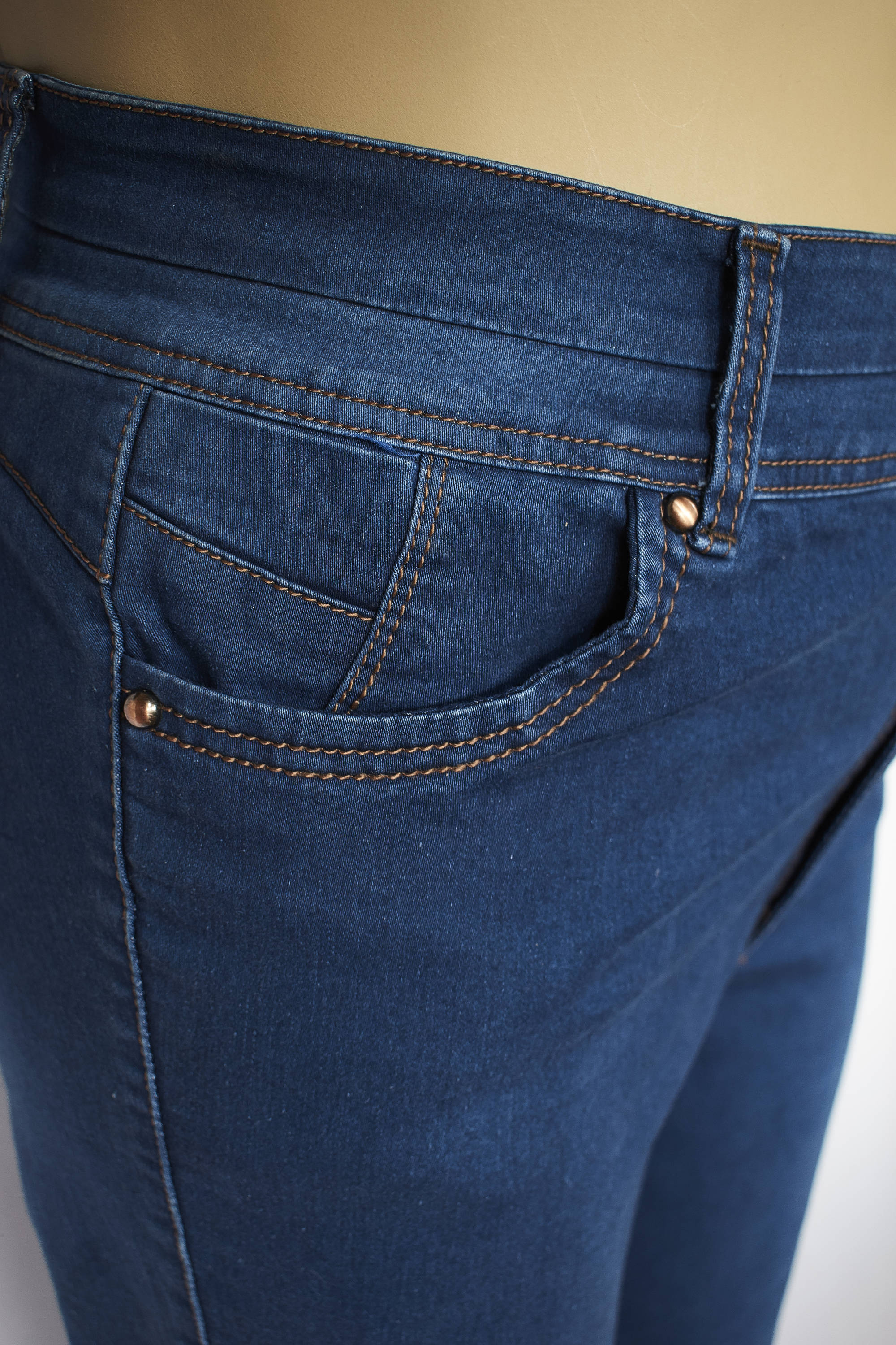 Pantalones Jeans Azul, piel de durazno Tallas 16 a la 22 de JoPlus Tallas Grandes