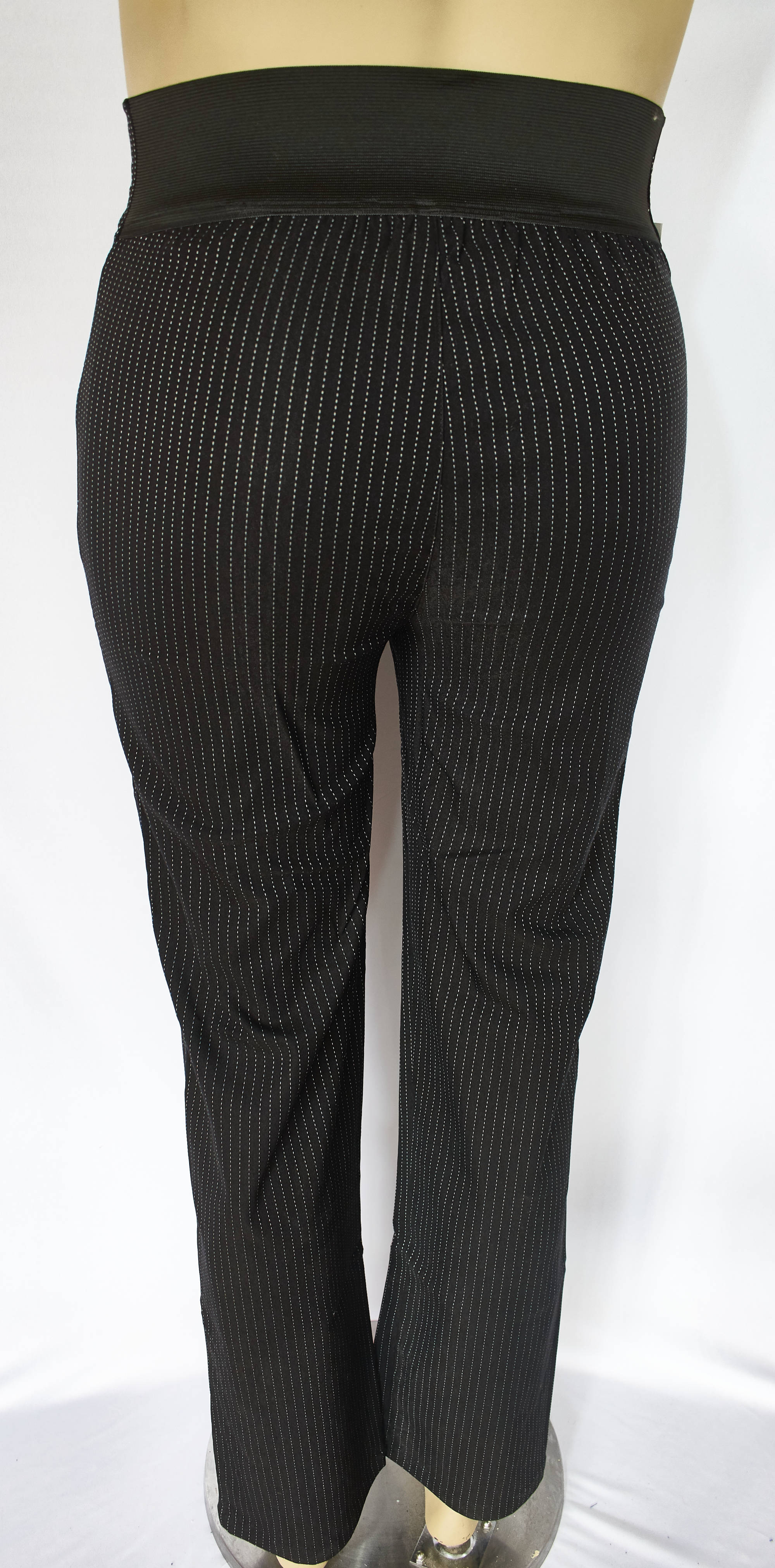 Pantalon tipo leggins color negro Tallas 16 a la 22 de JoPlus Tallas Grandes