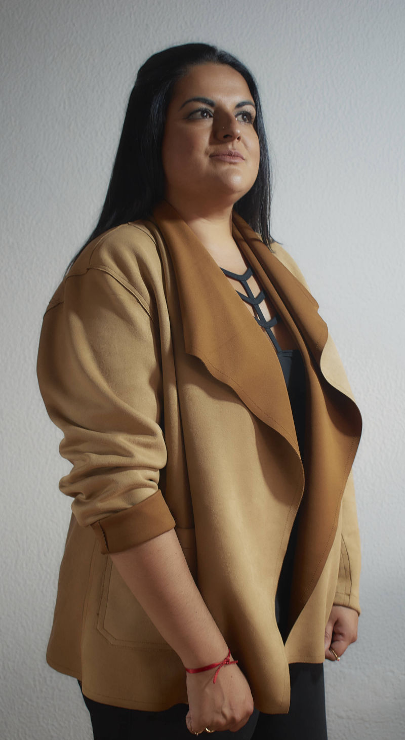 Chaqueta gamuza lycrada de JoPlus Tallas Grandes color mostaza Tallas XL a la XXL