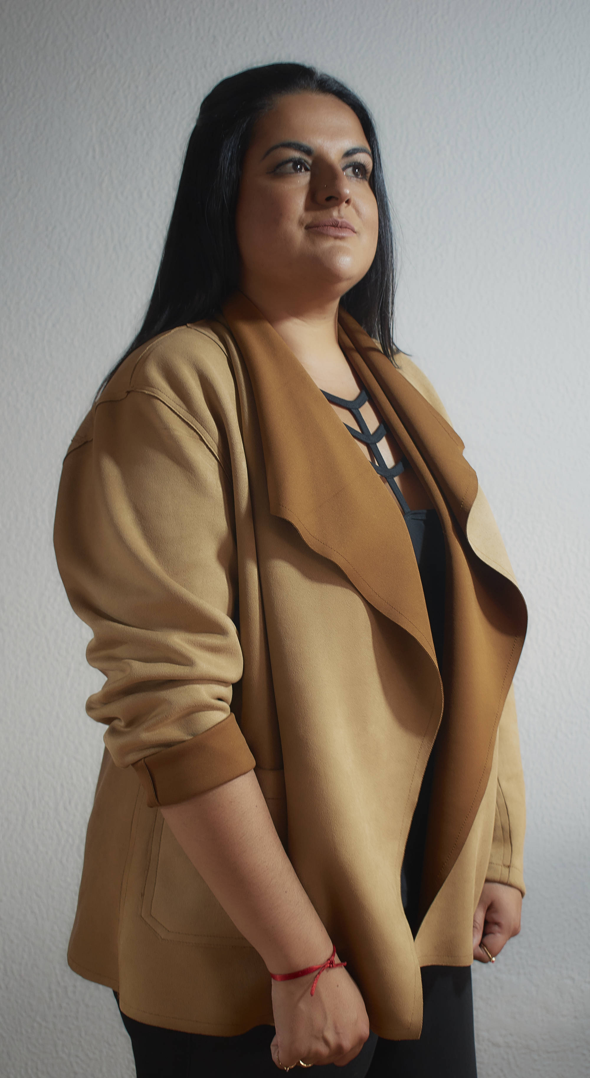 Chaqueta gamuza lycrada de JoPlus Tallas Grandes color mostaza Tallas XL a la XXL
